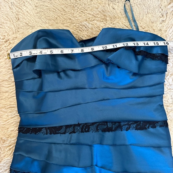 BCBG Tiered Silk & Lace Strapless Cocktail Dress - Picture 5 of 6